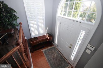 3335 Wilton Crest Ct in Alexandria, VA - Building Photo - Building Photo