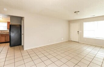 2833 Kensington Ave in Kansas City, MO - Building Photo - Building Photo