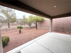 2600 Bechamel Pl in Henderson, NV - Building Photo - Building Photo
