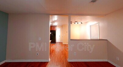 5998 Greenwillow Ln S in Jacksonville, FL - Building Photo - Building Photo