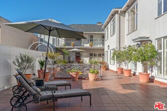 1275 N Harper Ave in West Hollywood, CA - Building Photo - Building Photo