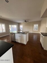 2462 W Rockrose Way in Chandler, AZ - Building Photo - Building Photo