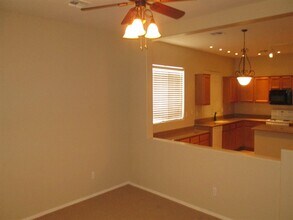 8211 W Forest Grove Ave in Phoenix, AZ - Building Photo - Building Photo
