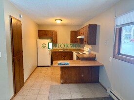 519 14th St S, Unit 2 in St. Cloud, MN - Building Photo