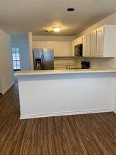 73 Hickory Oak Dr in Spring, TX - Building Photo - Building Photo