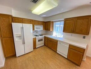 416 E E St in Benicia, CA - Building Photo - Building Photo