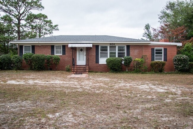 property at 601 Parkway Blvd
