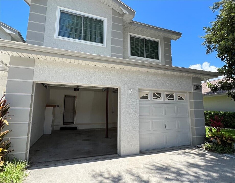 2532 Stony Brook Ln in Clearwater, FL - Foto de edificio