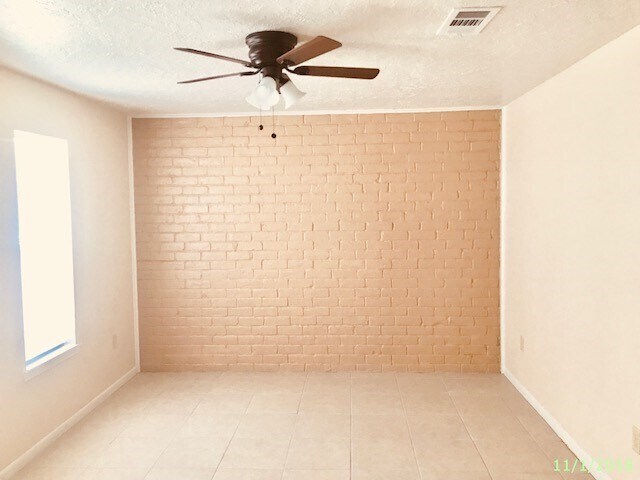 1507 Barcelona Way Dr in Baytown, TX - Building Photo - Building Photo