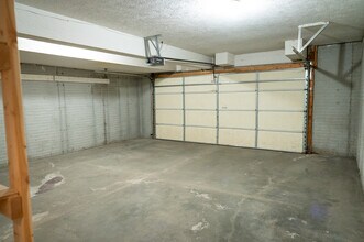 1727 N 57th Ave in Omaha, NE - Building Photo - Building Photo