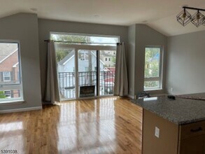 595 597s18th in Newark, NJ - Building Photo - Building Photo