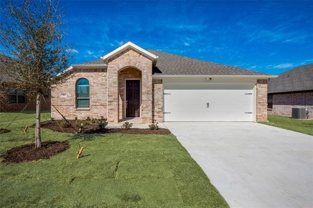 504 Paloma St in Weatherford, TX - Building Photo - Building Photo