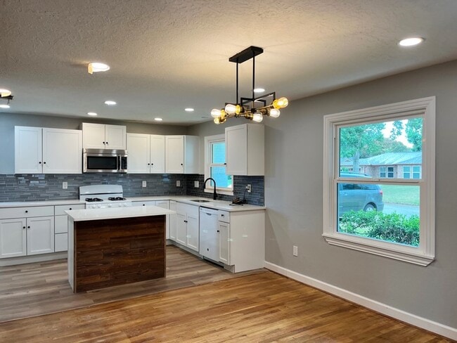 property at 3522 Rosedale St