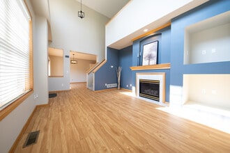 9679 Alvarado Ln N in Maple Grove, MN - Building Photo - Building Photo