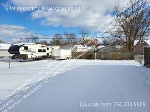 6339 Hampden St in Taylor, MI - Building Photo - Building Photo