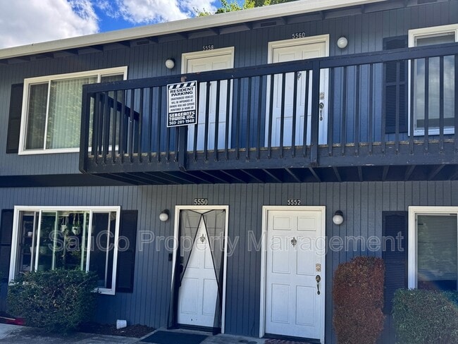 5558 SW Beaverton Hillsdale Hwy in Portland, OR - Building Photo - Building Photo