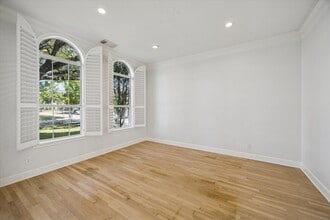 4601 Mimosa Dr in Bellaire, TX - Building Photo - Building Photo