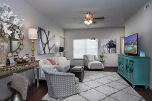 The Greens at Longhills I/II in Benton, AR - Building Photo