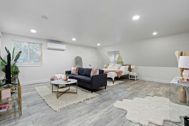 5307 Stoneleigh Ave in Dallas, TX - Building Photo - Building Photo