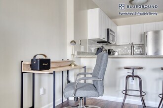 2800 Clarendon Blvd-Unit -FL5-ID448 in Arlington, VA - Building Photo - Building Photo