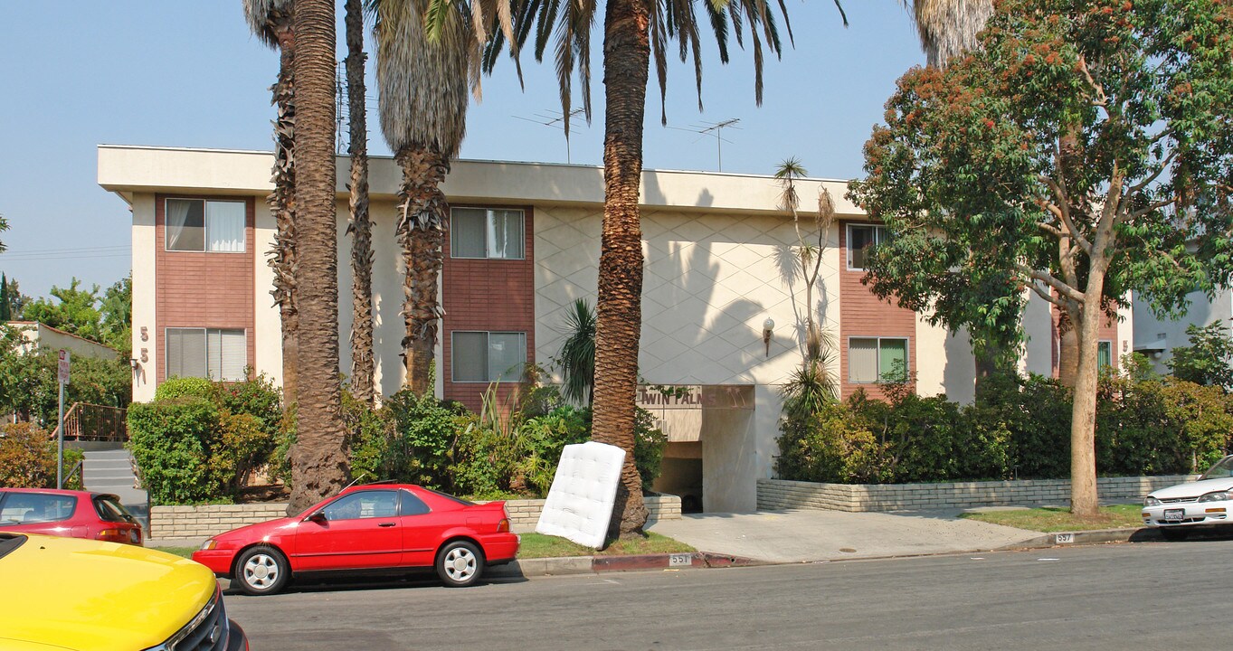 551 N Orlando Ave in Los Angeles, CA - Foto de edificio