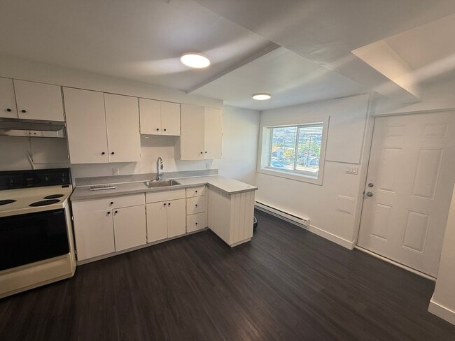 1809-1833 33 St in Vernon, BC - Building Photo - Building Photo