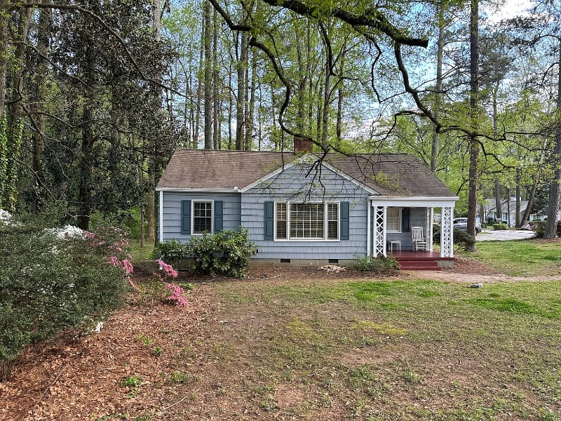1425 Collier Dr SE in Smyrna, GA - Foto de edificio
