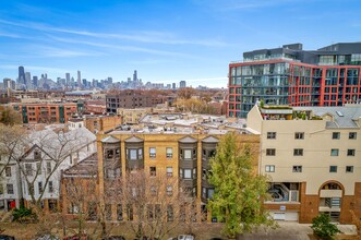 871 W Lill Ave, Unit 873-3B in Chicago, IL - Foto de edificio - Building Photo