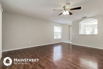 1007 Royal Oaks Dr in Apopka, FL - Building Photo - Building Photo