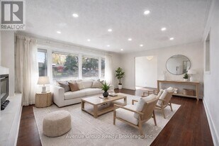 10 Chipping Rd in Toronto, ON - Building Photo