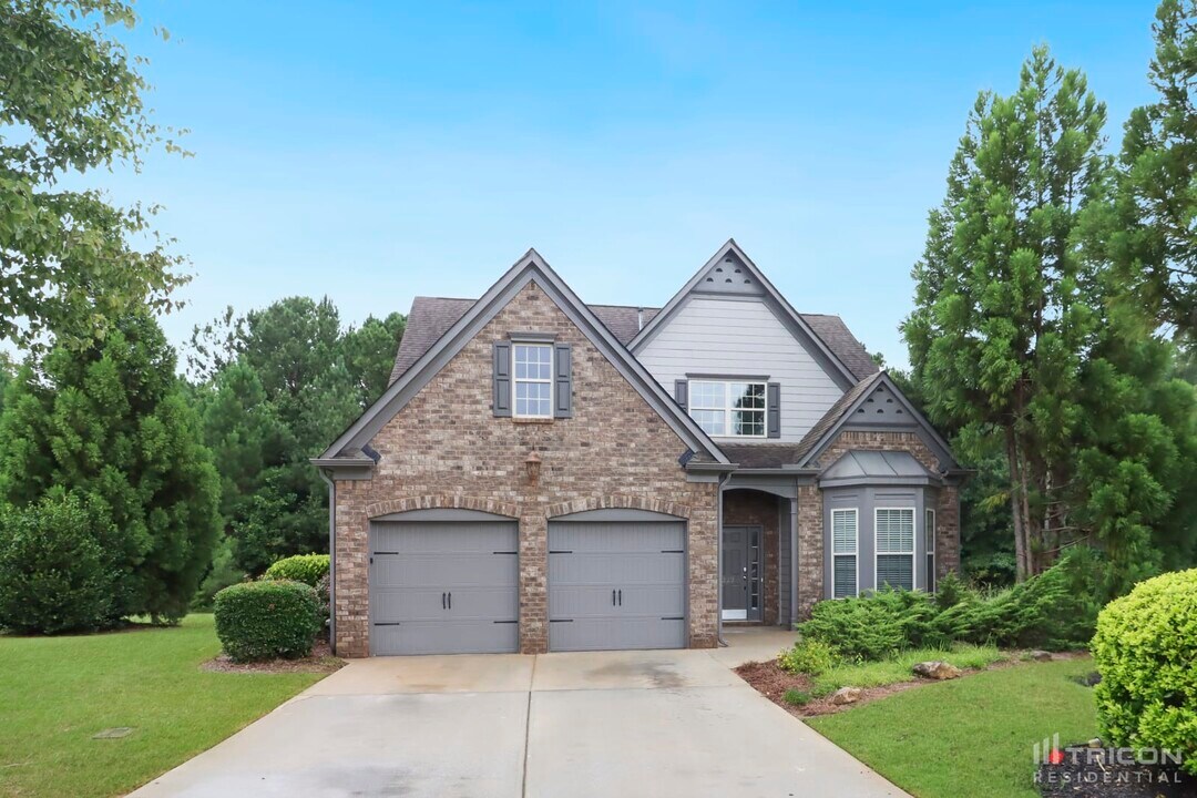 222 High Ct Way in Locust Grove, GA - Building Photo