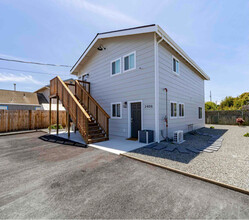 2408 Quaker St in Eureka, CA - Building Photo - Building Photo