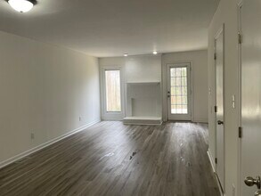 6909 Glendower Rd in Raleigh, NC - Building Photo - Building Photo