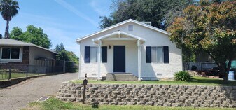 1025 Enwood Rd in Roseville, CA - Building Photo