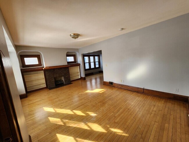 2749-2751-2751 N 44th St in Milwaukee, WI - Building Photo - Building Photo