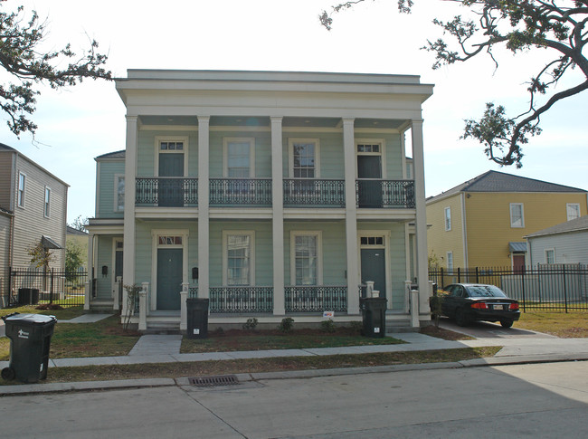 1840 Annunciation St in New Orleans, LA - Foto de edificio - Building Photo