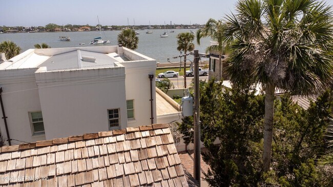 76 Marine St, Unit 8U-1 in St. Augustine, FL - Foto de edificio - Building Photo