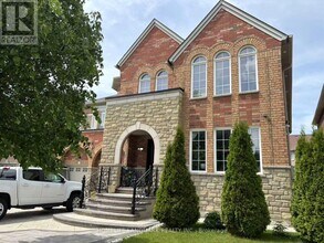28 Lugano Crescent in Markham, ON - Building Photo - Building Photo