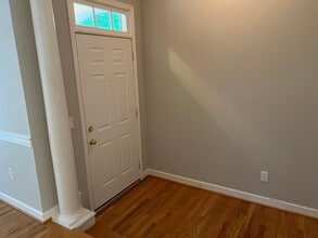 1196 Brookhaven Gln NE in Brookhaven, GA - Building Photo - Building Photo