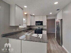 3833 Landlubber St in Orlando, FL - Foto de edificio - Building Photo