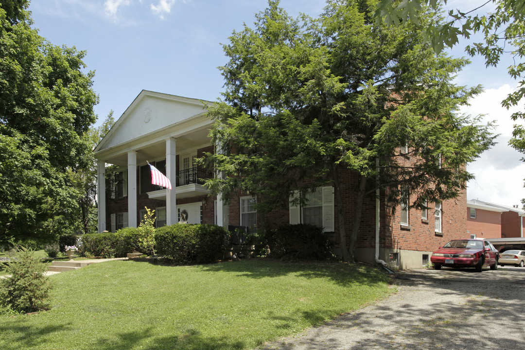 3001 Sunny Ln in Louisville, KY - Building Photo