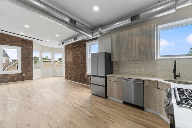 21 W 20TH St in Bayonne, NJ - Building Photo - Building Photo