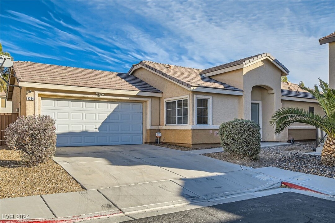 5354 Dandelion Ct in North Las Vegas, NV - Foto de edificio