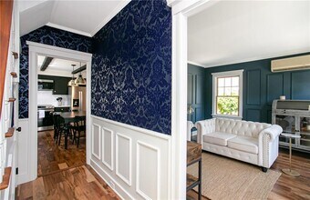 5 Cherry St in Newport, RI - Building Photo - Building Photo