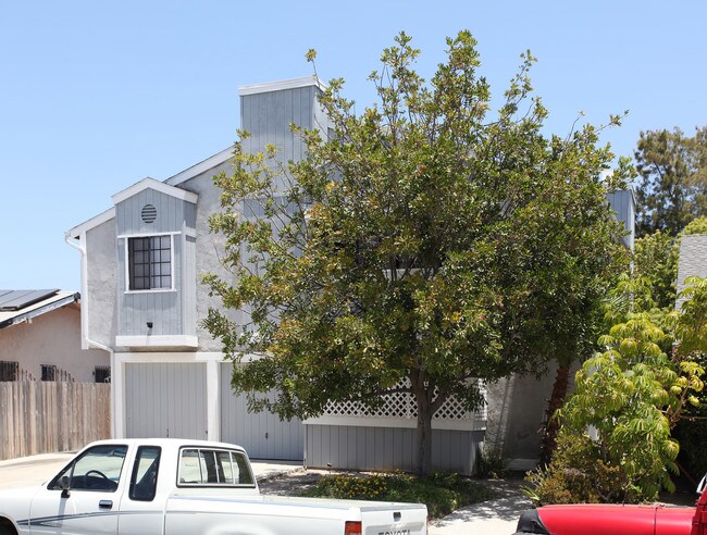 4657 Wilson Ave in San Diego, CA - Building Photo - Building Photo