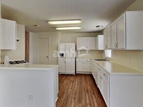 2114 English Green Way in Fresno, TX - Building Photo - Building Photo