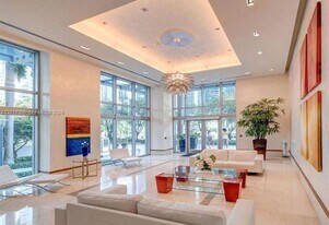 1050 Brickell Ave, Unit 2706 in Miami, FL - Building Photo