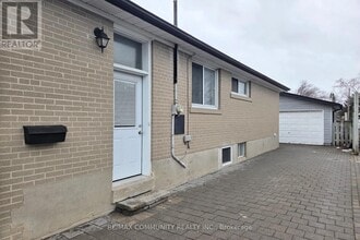 315 Rossland Rd W in Whitby, ON - Building Photo - Building Photo