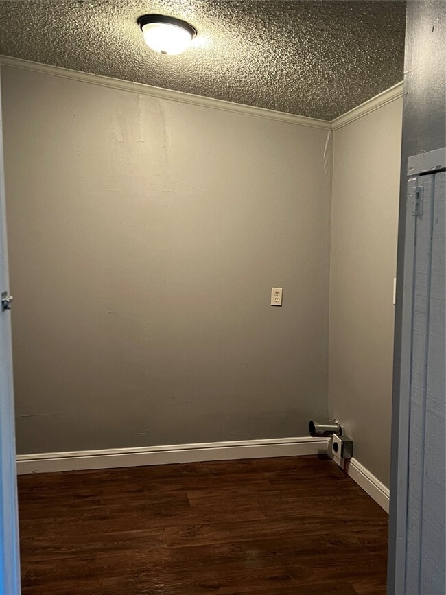 363 Brittany Ln in Cleveland, TX - Building Photo - Building Photo