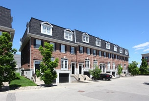 Kingfisher Hide-Away in Richmond Hill, ON - Building Photo